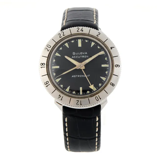 Accutron “Astronaut” of steel, ref. M9. Electronic tuning fork movement. Black embossed crocodile strap with C-clasp of steel. Ø 37 mm. 1969.