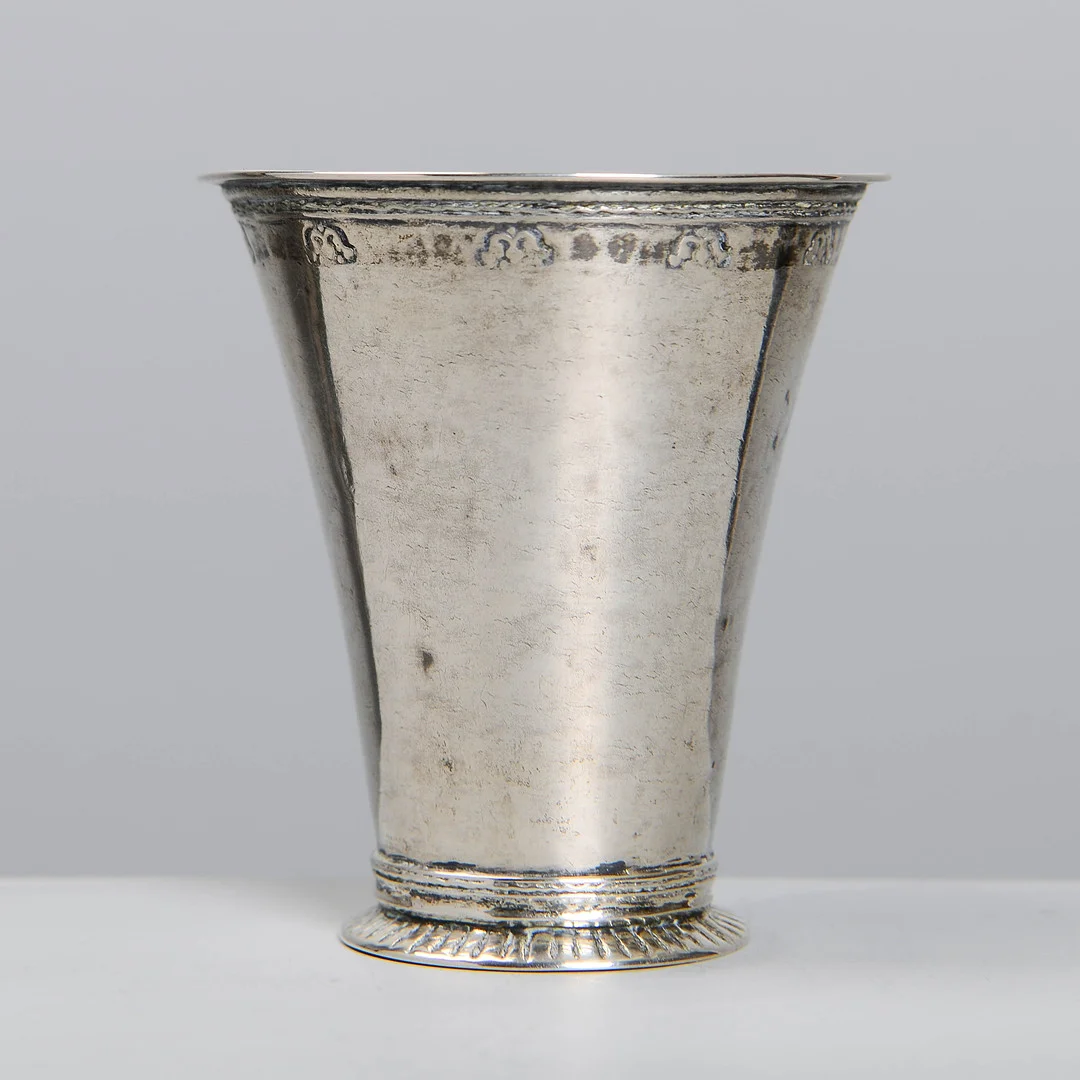 JOHAN PETTERSSON BERG. Bägare, silver, Norrköping, 1760. — Silver — Formstad Auktioner
