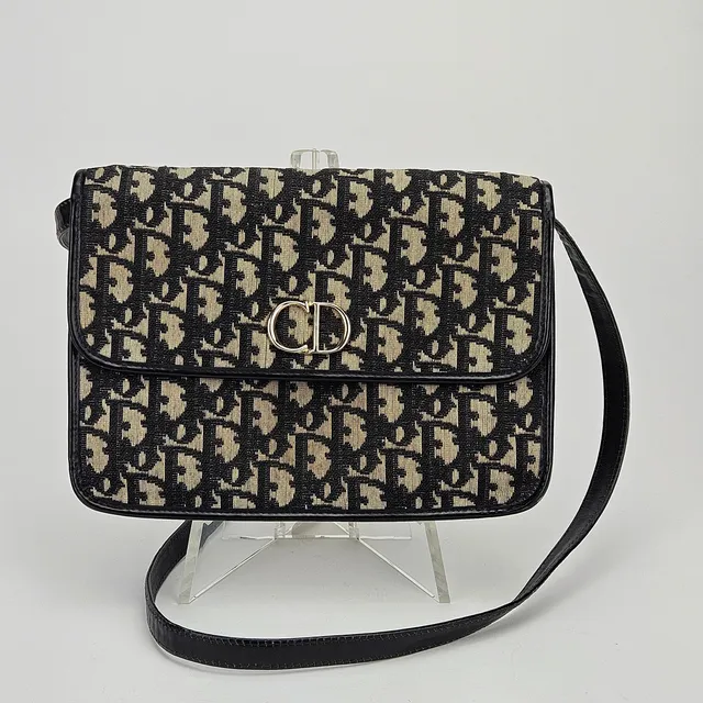 CHRISTIAN DIOR. Väska.