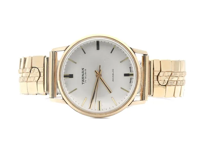 Tärnan 14K, manuell, saknar krona, plastglas, 32mm, flexlänk i stål, bruttovikt 46,7g