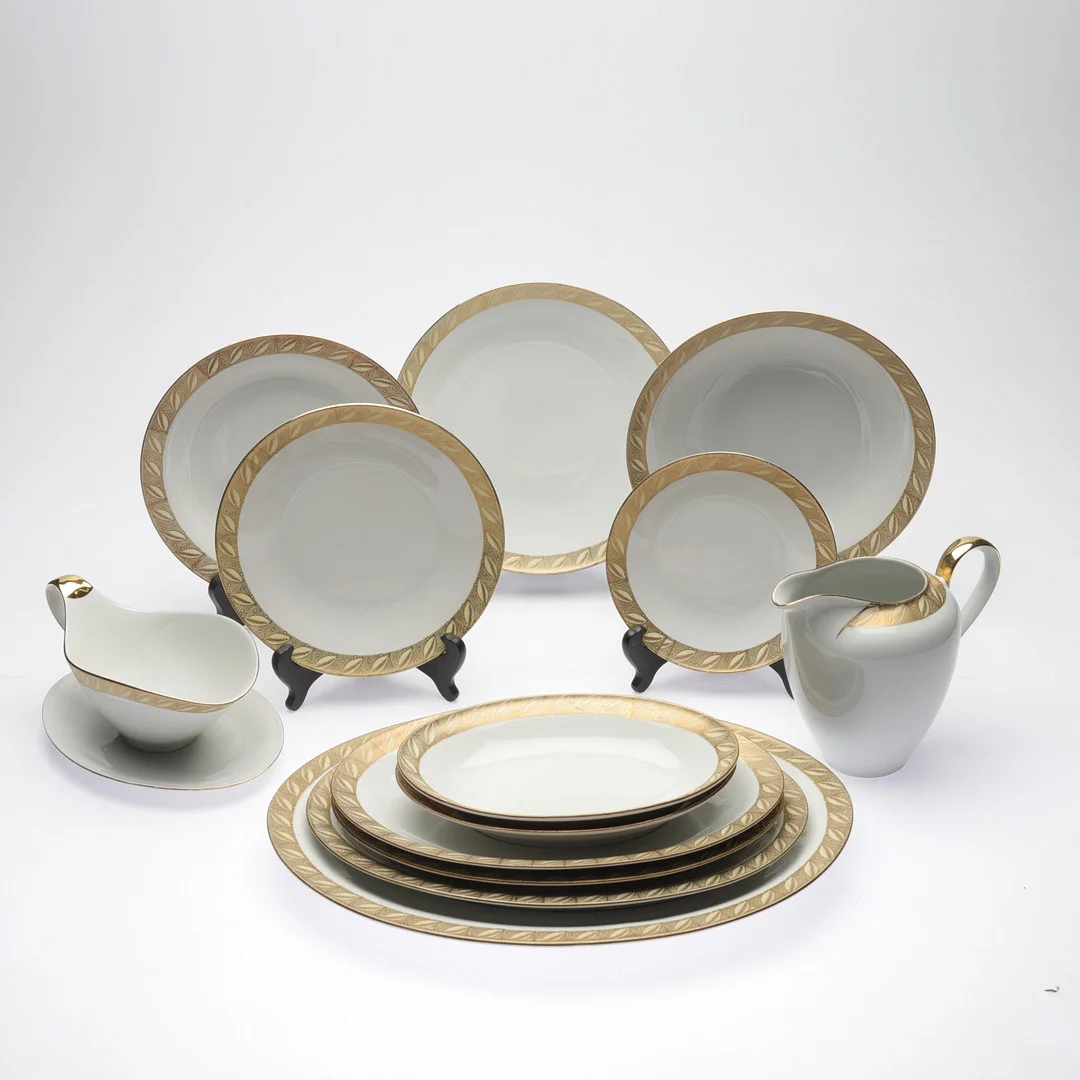 MATSERVIS, 58 delar, porslin, Mitterteich Bavaria, Tyskland, 1900-talets andra hälft. — Tableware — Gomér & Andersson Norrköping