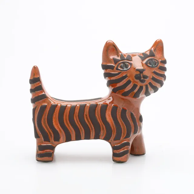 DOROTHY CLOUGH. FIGURIN I FORM AV KATT, UPPSALA EKEKBY.