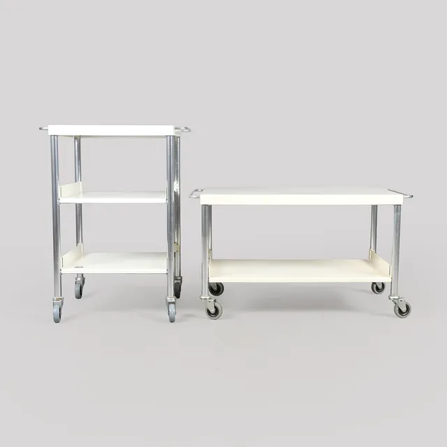 To rulleborde / vogne af metal (2).