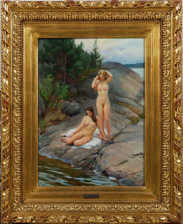 IVAR KAMKE (1882-1936). Badande kvinnor på klippa, olja på pannå, signerad samt daterad 1933.