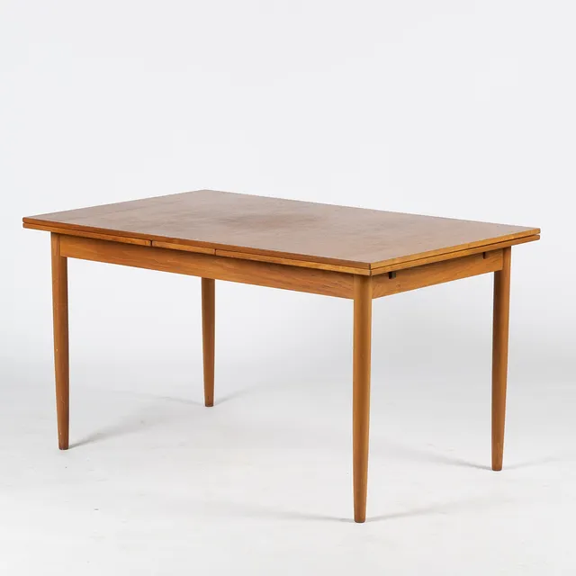 NILS JONSSON. Matbord, Troeds, Bjärnum. 1960-tal.