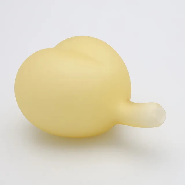 OIVA TOIKKA. GLASFRUKT UR SERIEN "PRO ARTE", FÖR NUUTAJÄRVI, 1989, SIGNERAD OCH ETIKETTMÄRKT.