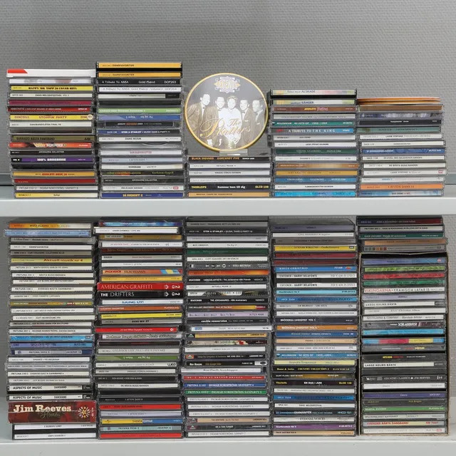 CD-SKIVOR/BOXAR, 215 st. blandade artister, mestadels dansband.