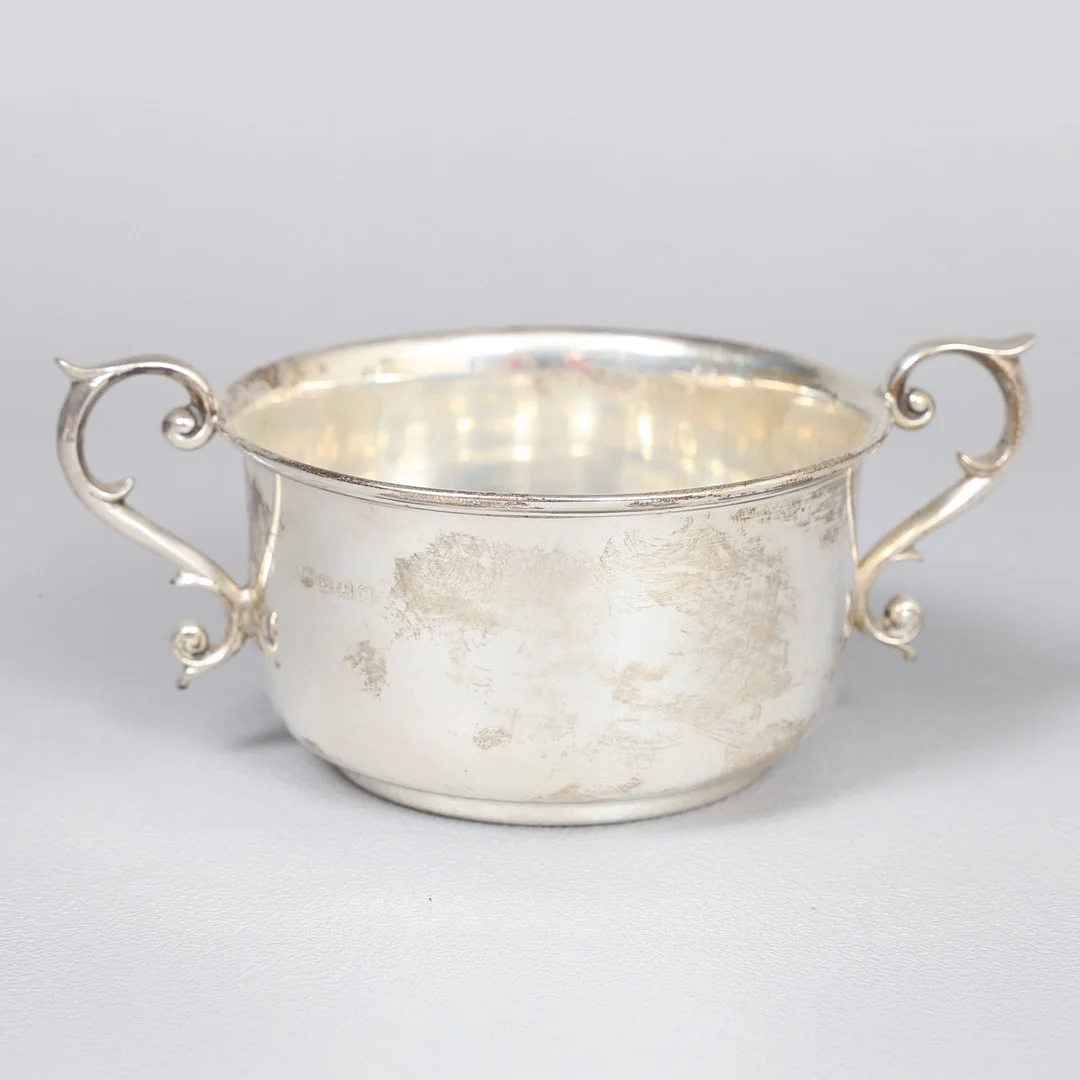 A GEORGE VI SILVER SUGAR BOWL. — Silver — Bishop & Miller