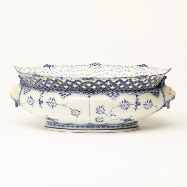 ROYAL COPENHAGEN, jardinjär, "Musselmalet, (helblond)", modell: 1069, porslin, Danmark, 1900-tal.