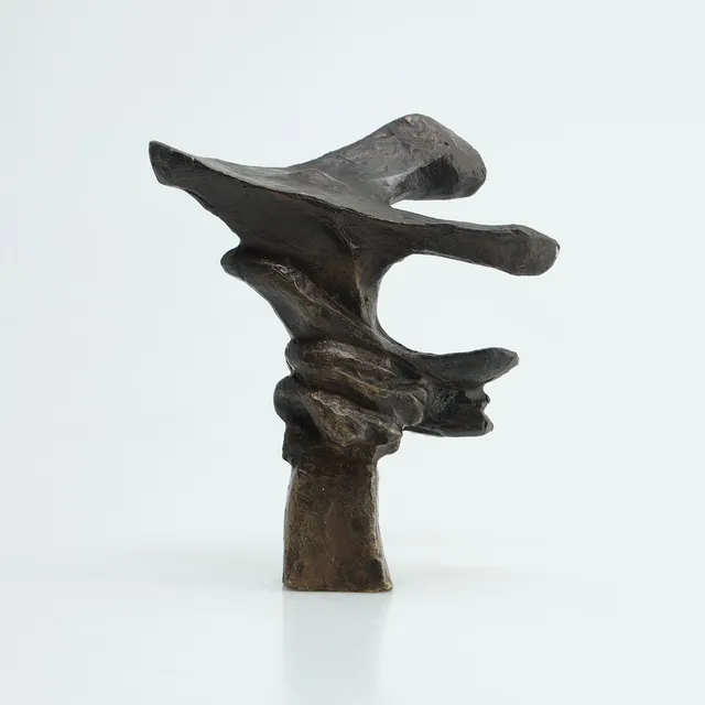 WIVE LARSSON. "Flykt", skulptur, signerad och numrerad 3/7.