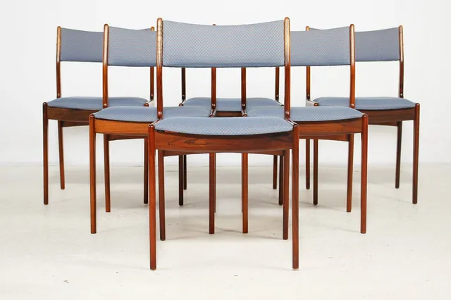 Johannes Andersen for Uldum Møbelfabrik. Seks stole af palisander (6)
