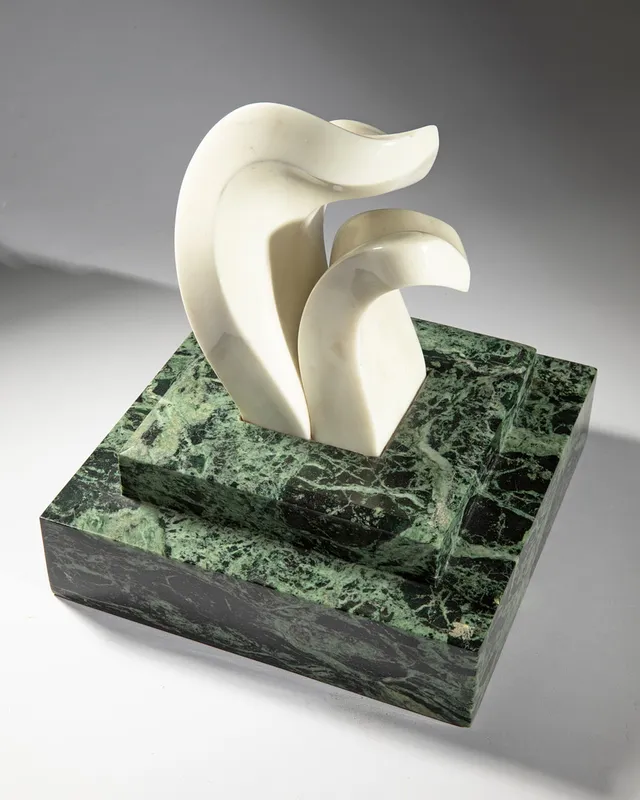 ETIENNE DESMET. Skulptur Marmor. 1979 (75-56).