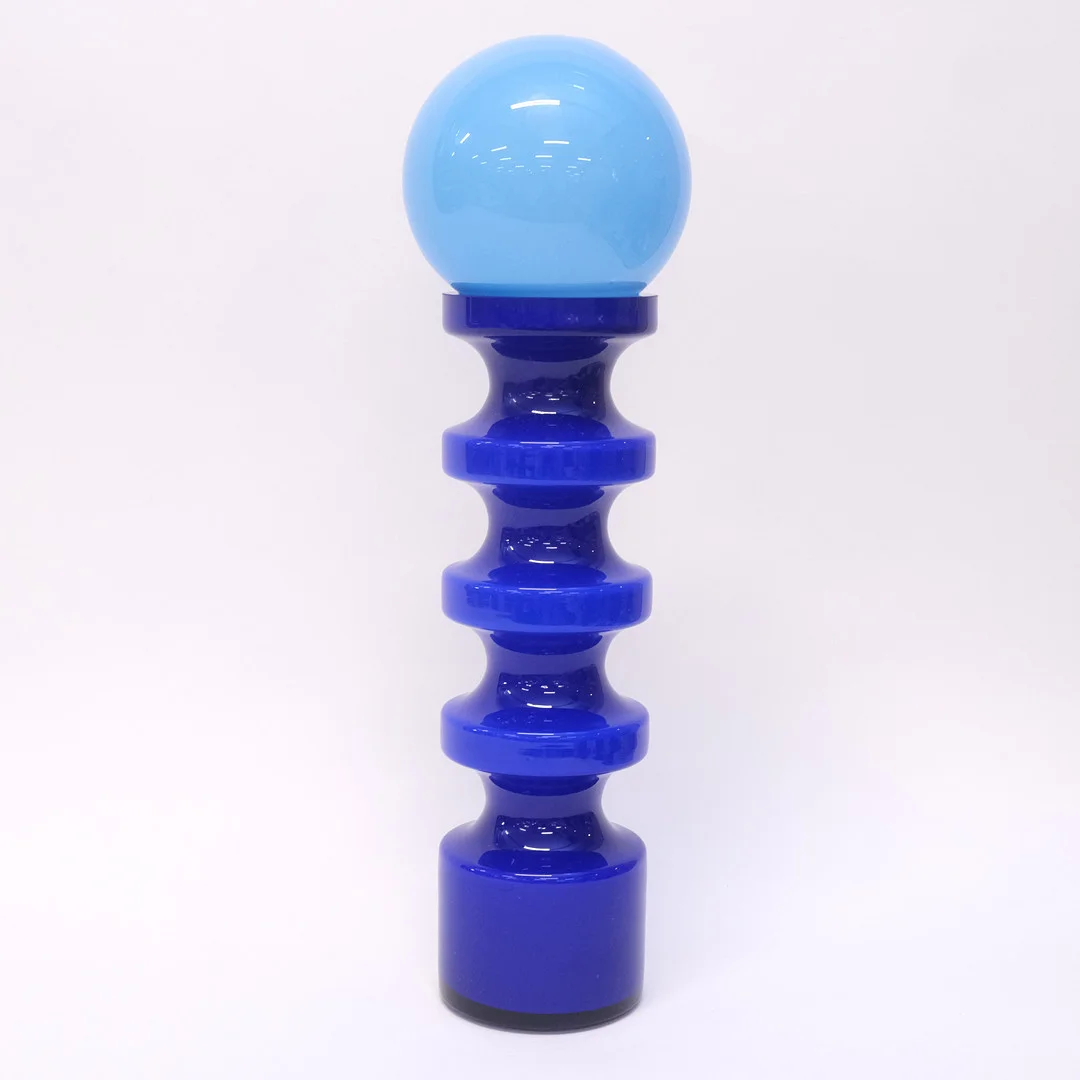 PER OLOF STRÖM. VAS, ALSTERFORS SAMT KULA. — Art glass — Björnssons Auktionskammare