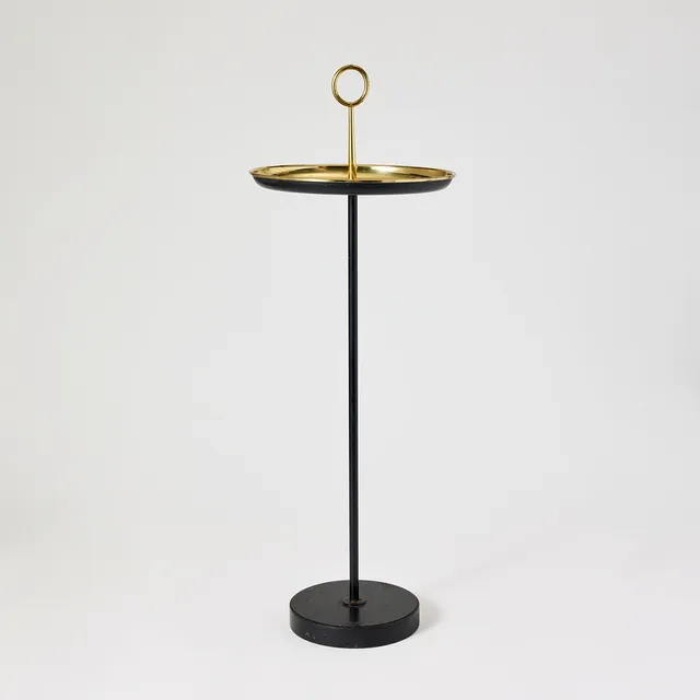 GUNNAR ANDER. Sidobord, Ystad-Metall, mässing och svärtad metall.