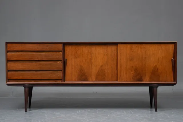 Omann Junior. Low sideboard in rosewood model no.18