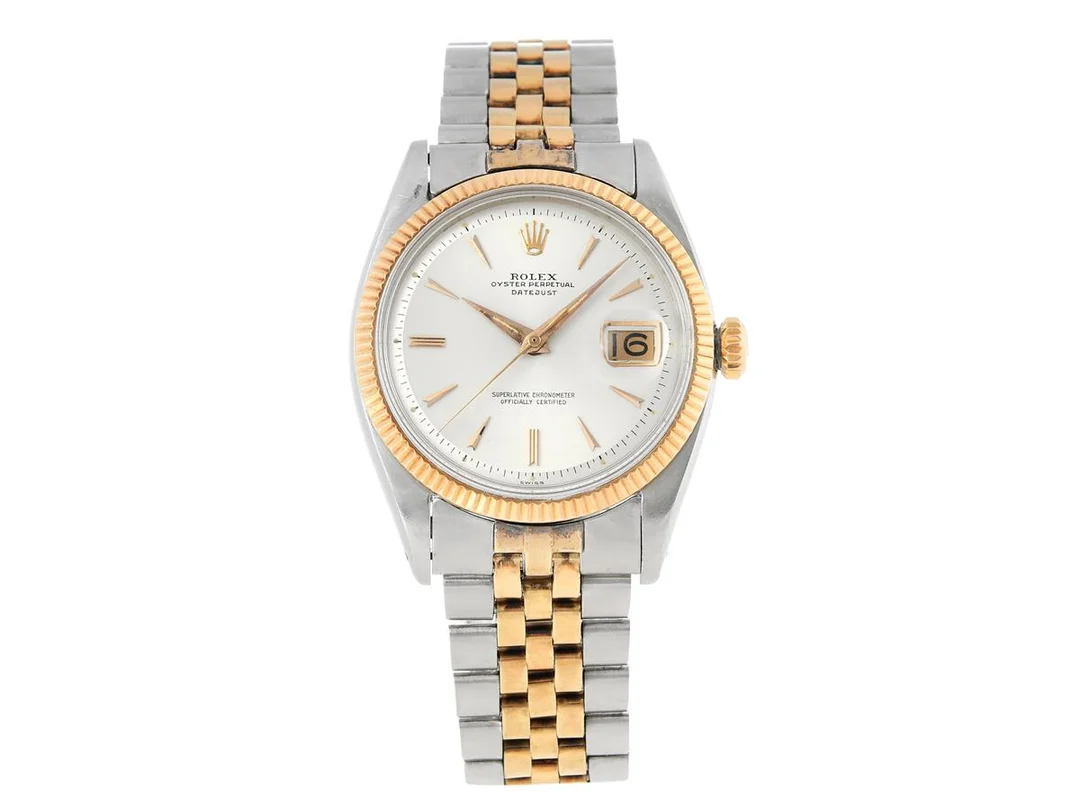 ROLEX, Oyster Perpetual, Datejust (Swiss), Chronometer, Ref nr. 6605, Serie nr. 196197, Cal 1065, Verk nr. N695284, Boett nr. 6605, herrur, 36 mm, stål/rosa guld, automatisk, plexiglas, datum, servicebehov, Jubileelänk (Folded, ingen storleksändring), viklås, Ref nr. 2.64/55, tillverkad fjärde kvartalet 1956. — Klockor/Rolex — Kaplans