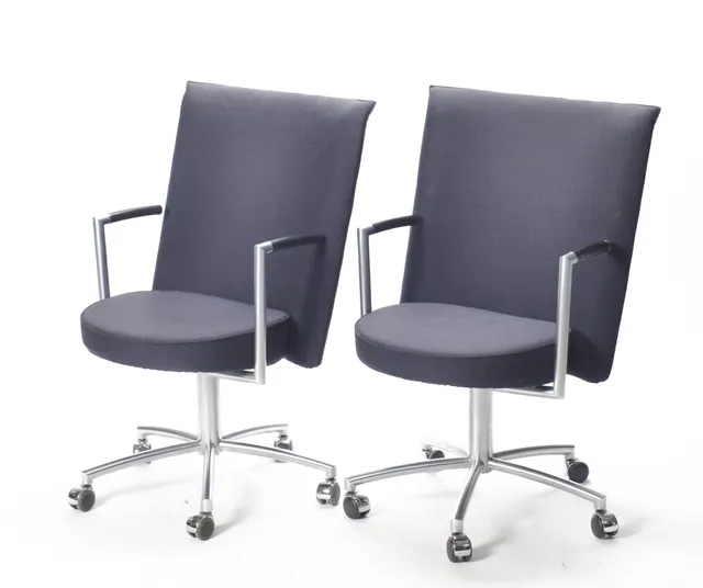 Johannes Foersom & Peter Hjort-Lorentzen. A pair of 'Partner' lounge chairs, model EJ-70 (2)