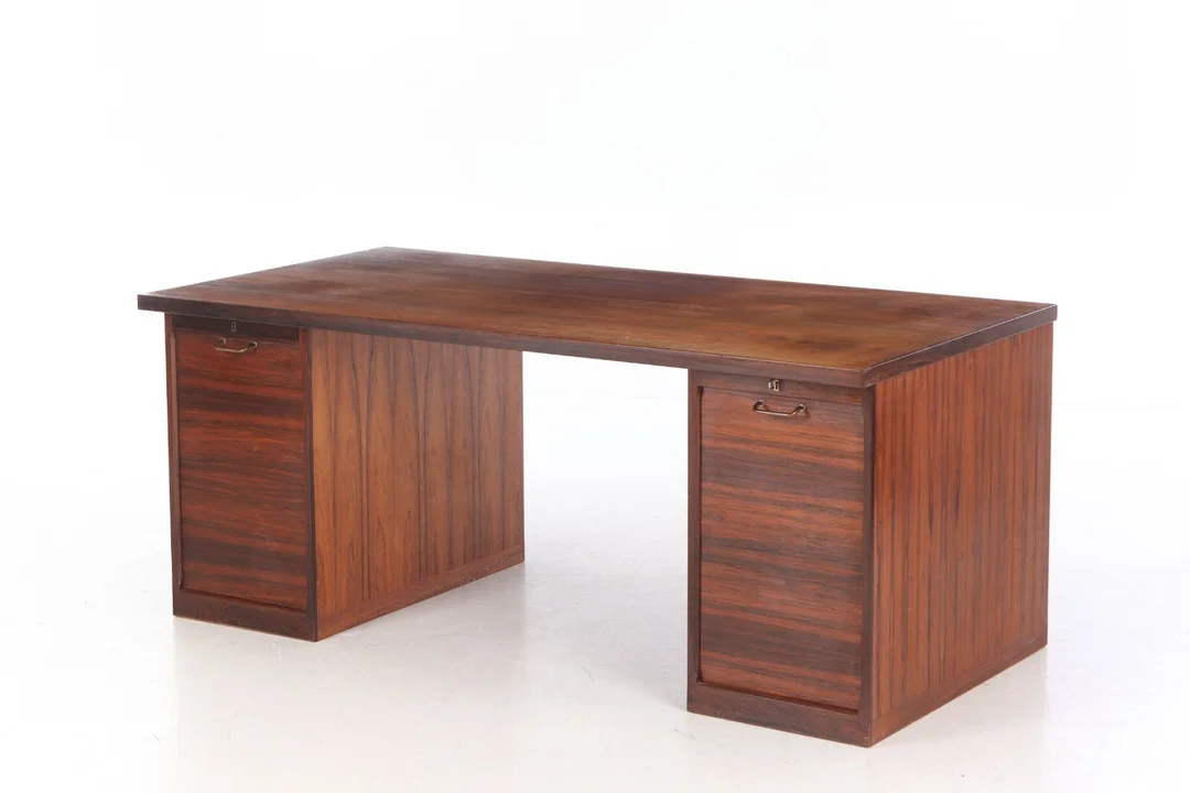 Danish furniture design. Rosewood desk, 1950-60s — Furniture/Office furniture — Lauritz