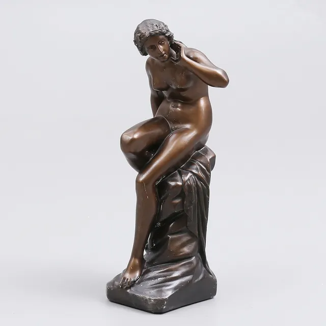 SKULPTUR, kvinnostudie, konstmassa, otydlig stämpel, numrerad 72.