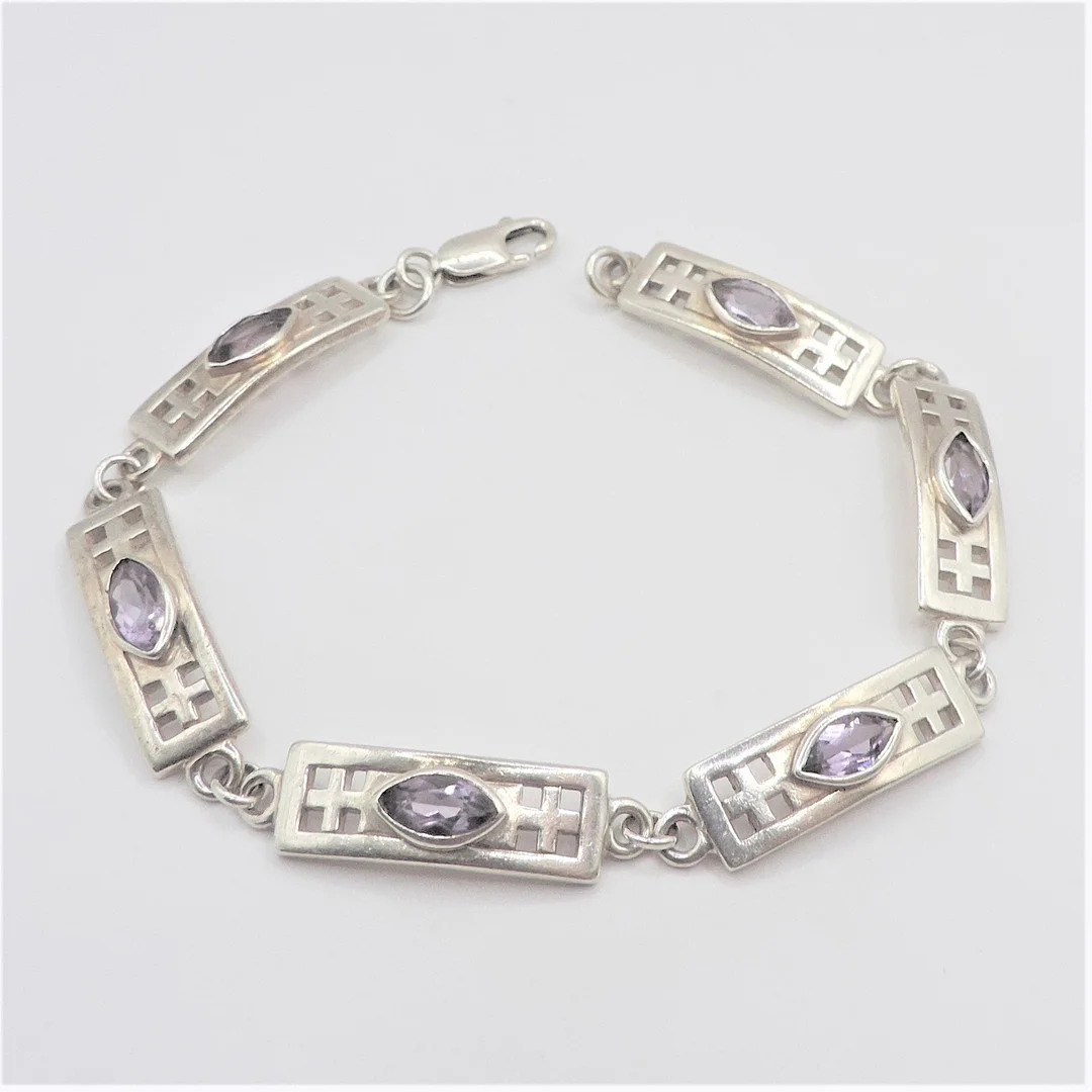VINTAGE STERLING SILVER AMETHYST BRACELET. — Bracelets — Chalkwell Auctions