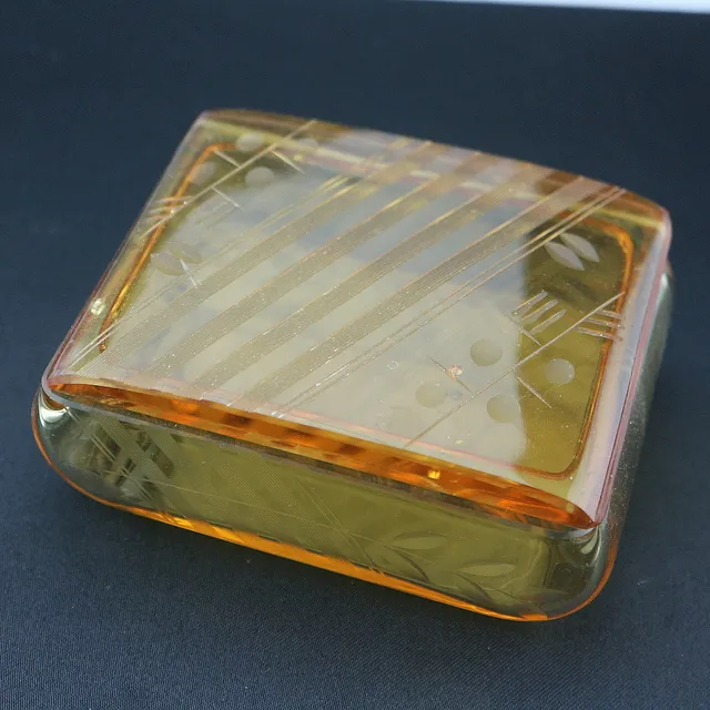 BÖHMISCHE ART DECO DOSE GESCHLIFFEN.