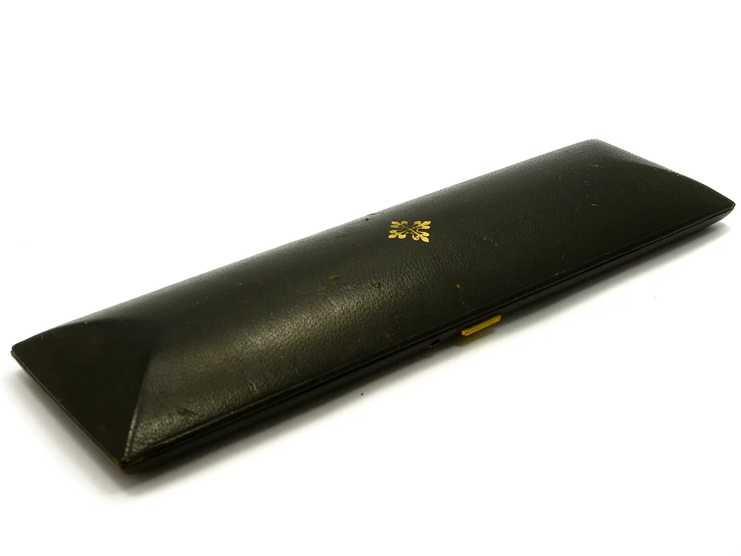 BOX, till Patek Philippe herrur, 1960-tal, skadad. — Klocktillbehör/Patek Philippe — Kaplans