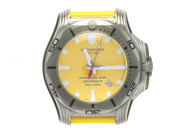 VICTORINOX, Swiss Army, I.N.O.X Professional Diver (200m/660ft), Ref nr. V241735, Serie nr. 170301949, herrur, 45 mm, stål, quartz, safirglas, datum, gummiband, originalspänne, boettskydd, cert, augusti 2017, box, ytterkartong.