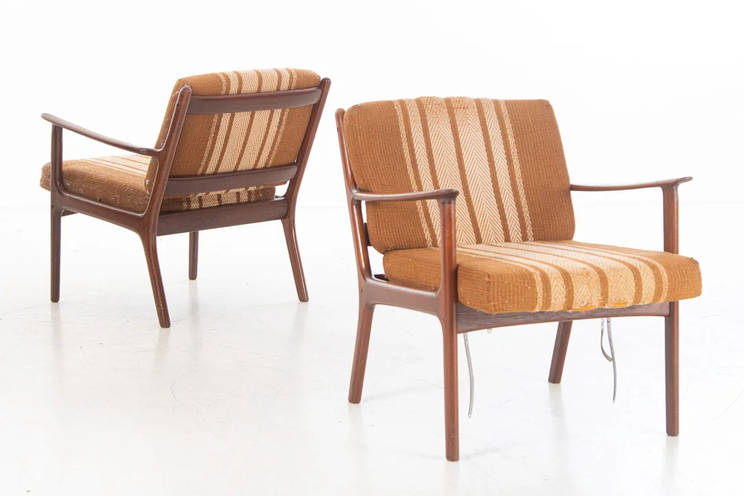 Ole Wanscher. A pair of teak armchairs, model PJ112. (2) — Furniture/Lounge chairs — Lauritz