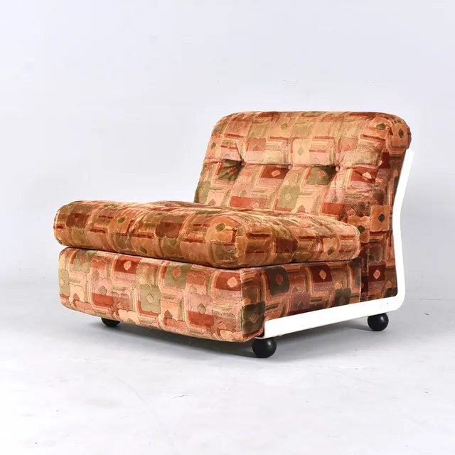 MARIO BELLINI. Fåtölj för C&B Italia, modell 'Amanta', tygklädsel, glasfiber, 1960-tal, Italien.