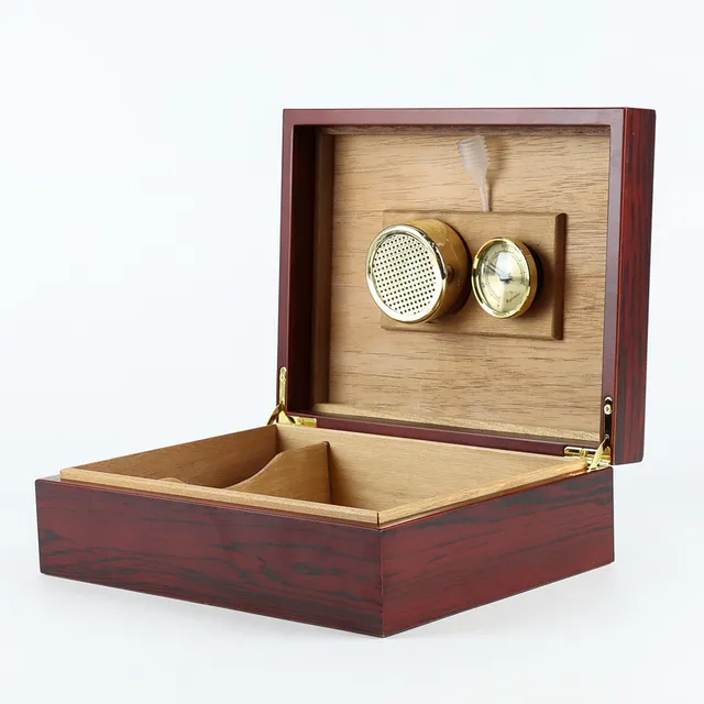 HUMIDOR.
