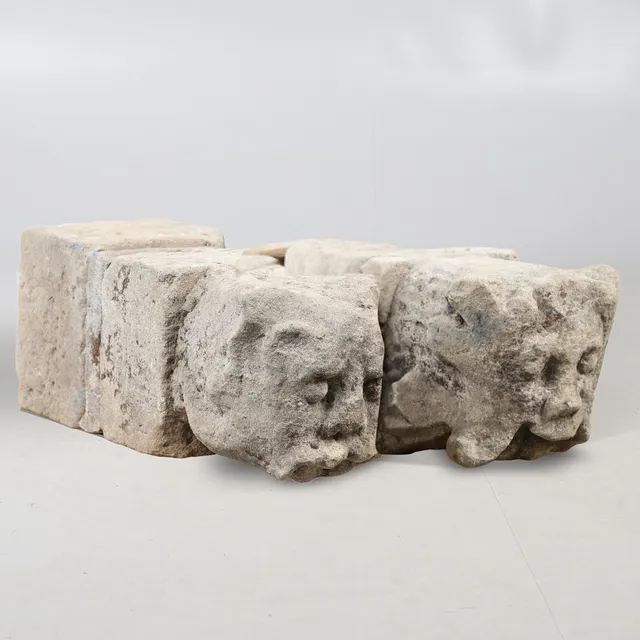 TWO MEDIEVAL CONTINENTAL CARVED LIMESTONE GARGOYLES.