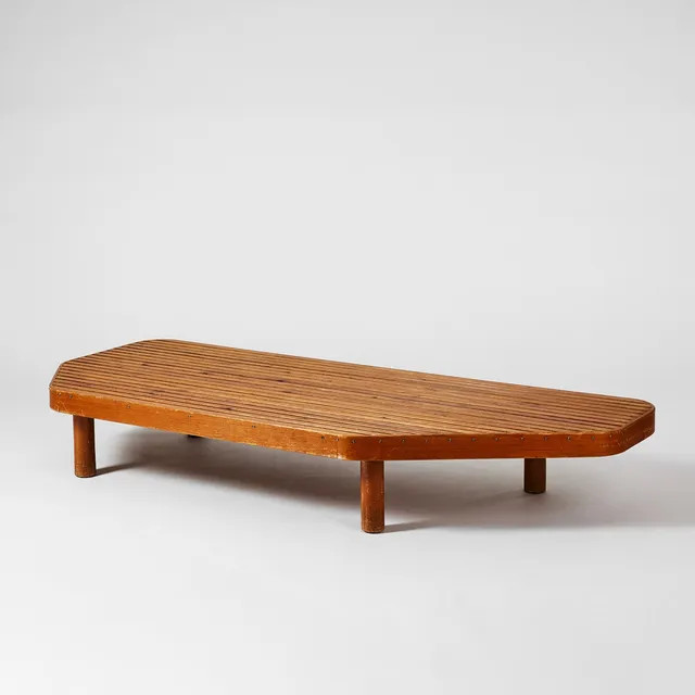 ALVAR AALTO. Blomsterbädd, Finland 1940-tal, furu, rak bakstycke med organisk front, bred sarg.