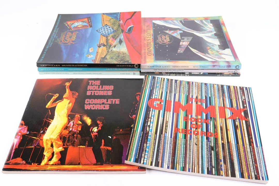 Roger Dean ed. Album Cover Album bind 1 - 5 m.m. (8) — Hobby and collectibles/Books, maps, magazines — Lauritz