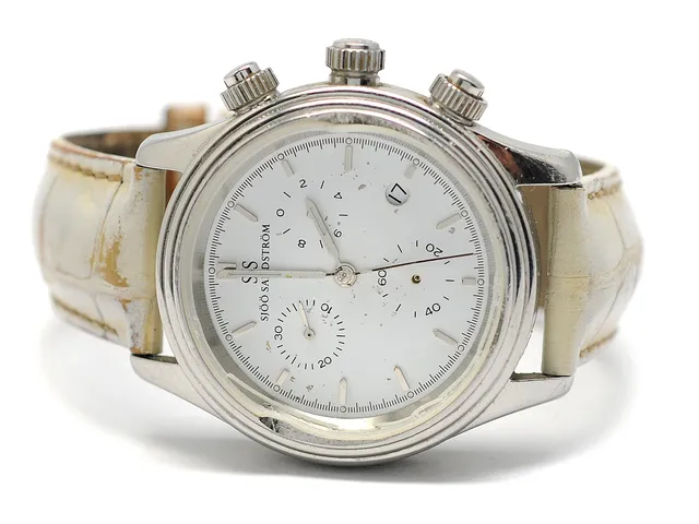 SJÖÖ SANDSTRÖM, Lady Chronograph, Cal 251.471, Boett nr. 202, damur, 35 mm, stål, quartz, safirglas, datum, OBS defekt, skadad urtavla, skadade visare, skadad boett, glassaknas, läderband, ca 2000.