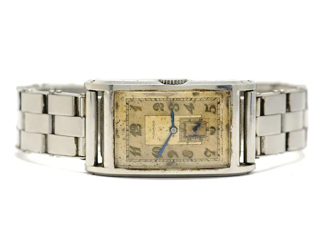 MOVADO, herrur, 22 x 32 (40,5) mm, Cal 510, Ref nr. 11823, Boett nr. 0510368, stål, manuell, plexiglas, liten sekundvisare, skadad urtavla, ca 1935, metallänk ej original.