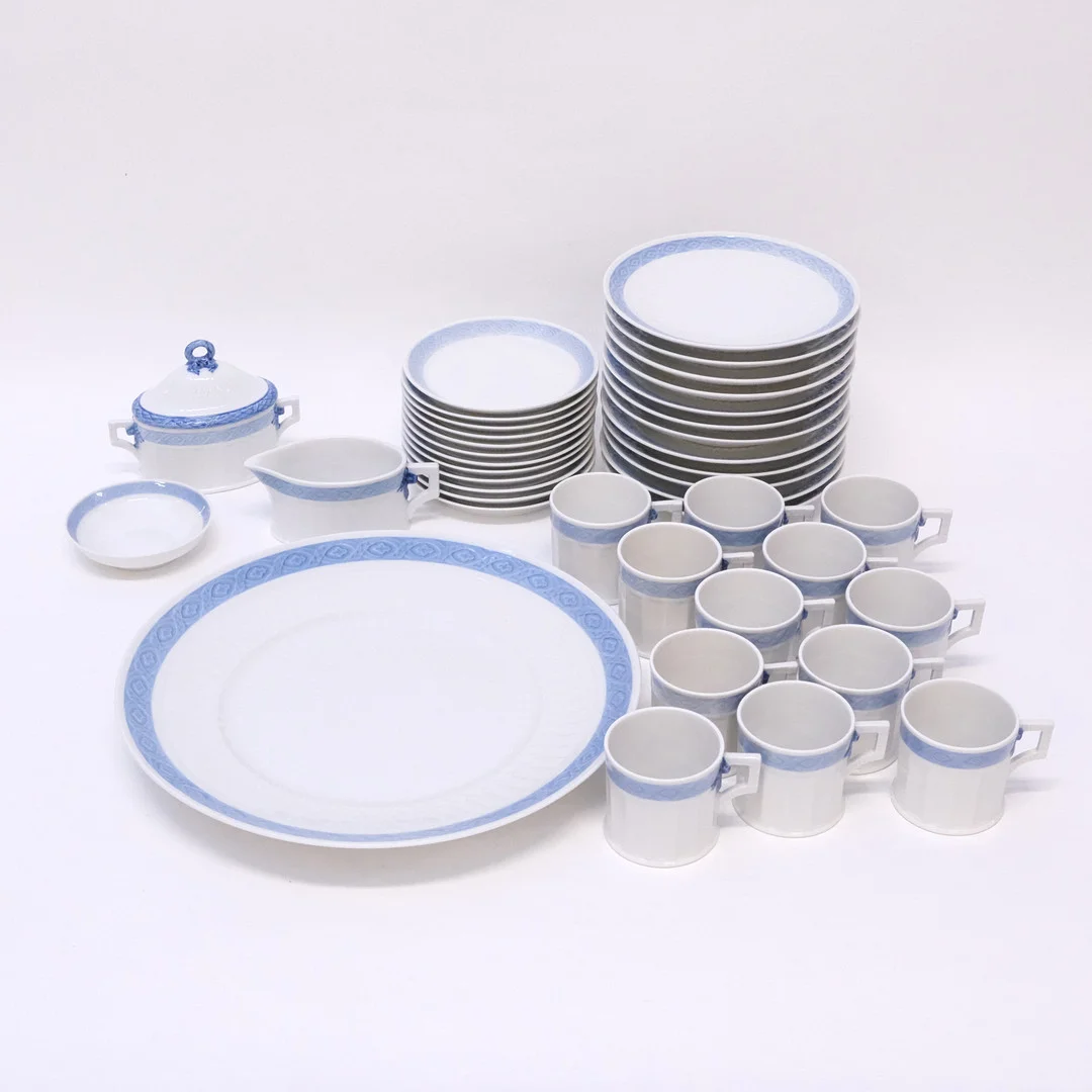 KAFFESERVIS, "BLÅ VIFTE", ROYAL COPENHAGEN, 40 DELAR. — Tableware — Björnssons Auktionskammare