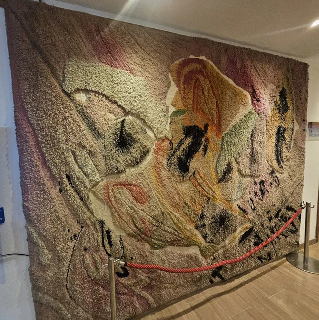 JOAN JOSEP THARRATS (1918-2001). Gran tapiz. Firmado. 230x307 cm.