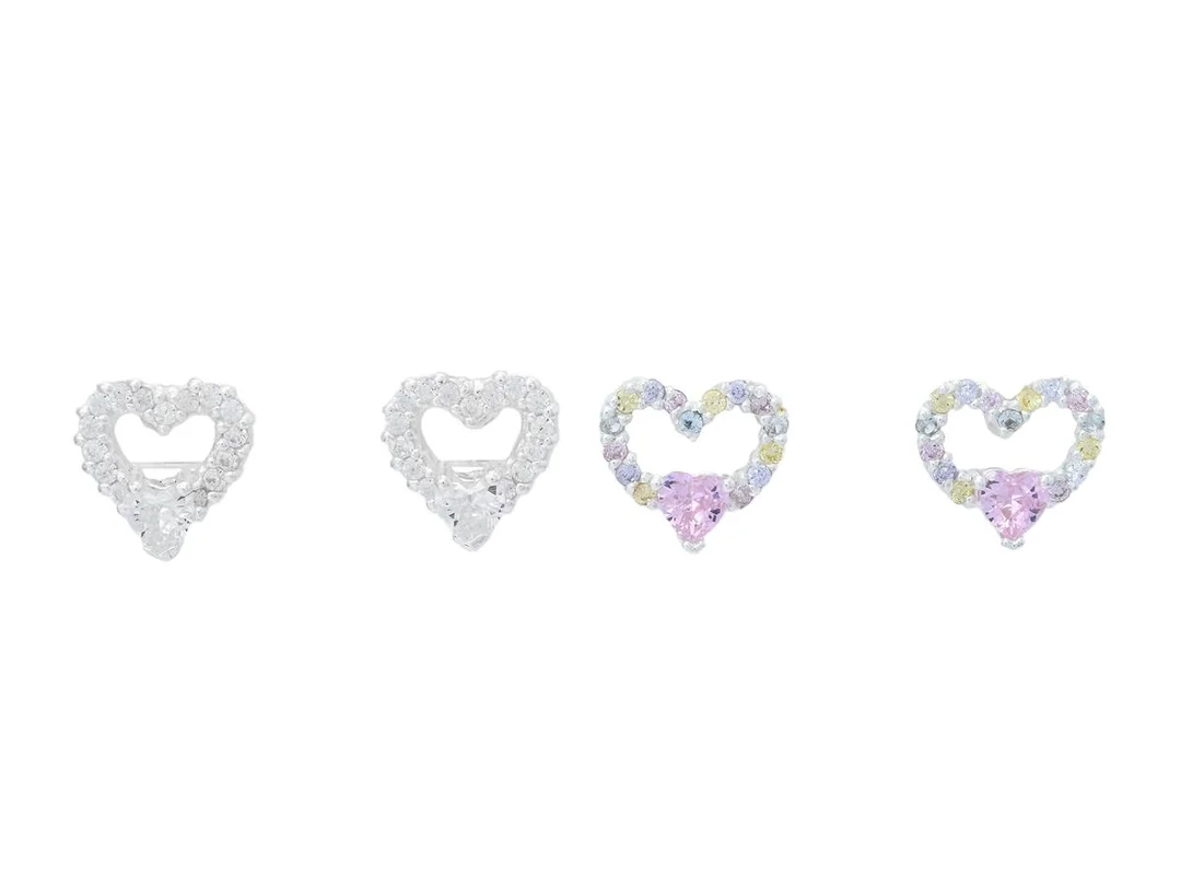 ÖRHÄNGEN, 2 par, sterlingsilver, cubic zirconia, hjärtan, stift, vikt 1,8 g. — Smycken/Smyckeset — Kaplans