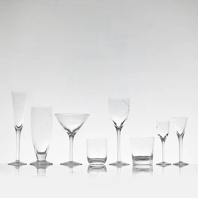 ANNA EHRNER. 71 delar, glas, "Line", Kosta Boda, 1900-talets slut.