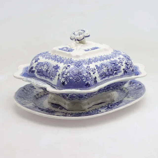 TERRIN och STEKFAT, flintgods, Gustavsberg, omkring 1800-talets mitt.