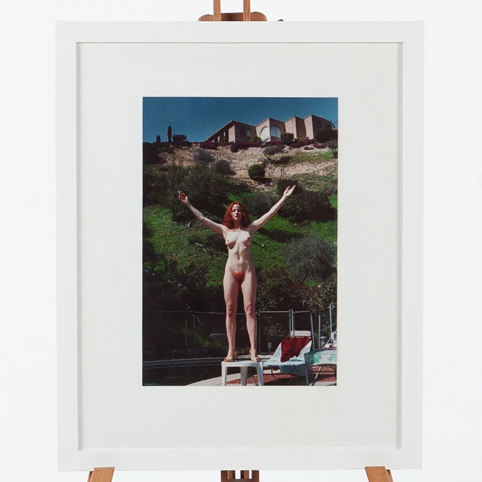 HELMUT NEWTON. Offsettryck, Efter, “Domestic Nude IX, The Redhead, Los Angeles 1992. — Engravings & Prints — Laholms Auktionskammare