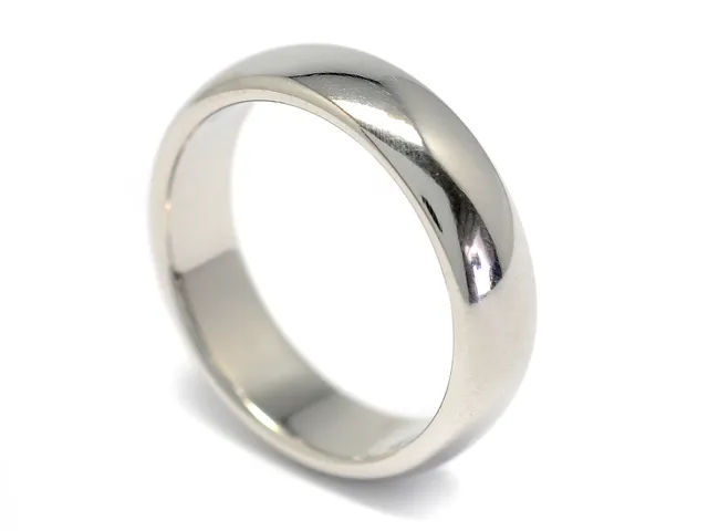 TIFFANY & CO, slät ring, platina, 6 mm, "Lucida Wedding band ring", stl 19,5 mm, vikt 15,1 g.