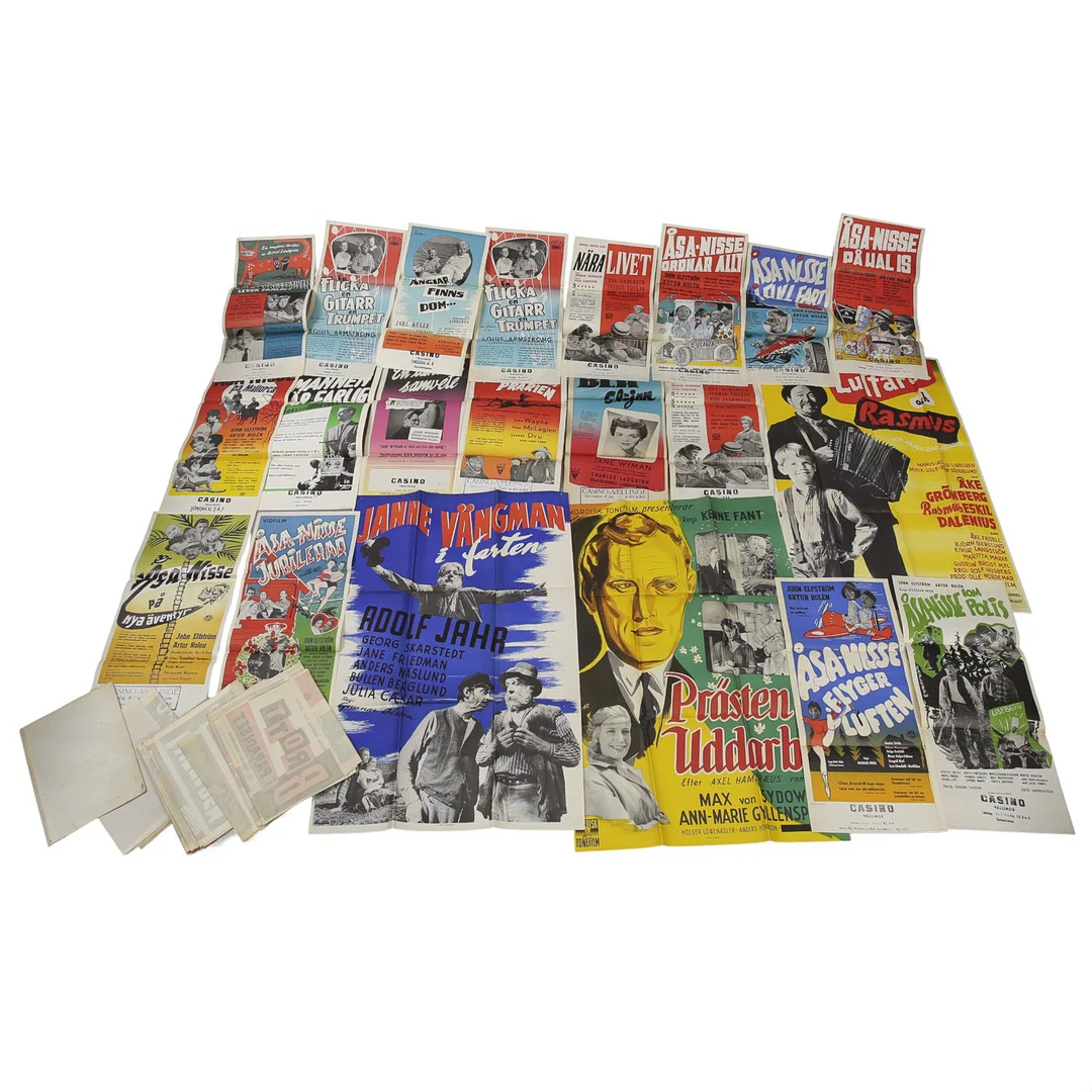 BIOAFFISCHER, Åsa-Nisse, Larm över prärien, Sjunde himlen, Änglar finns dom, Prästen i Uddarbo mm... — Movie memorabilia — Limhamns Auktionsbyrå