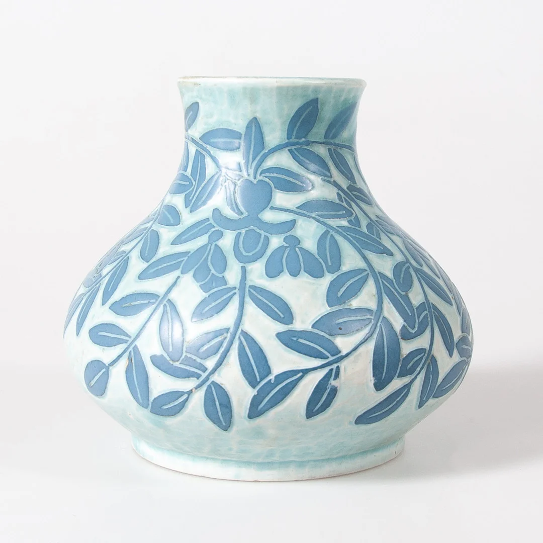 ELSA ENGESTRÖM. för Gustavsberg, vas, stengods, sgrafitto, 1913. — European — Laholms Auktionskammare