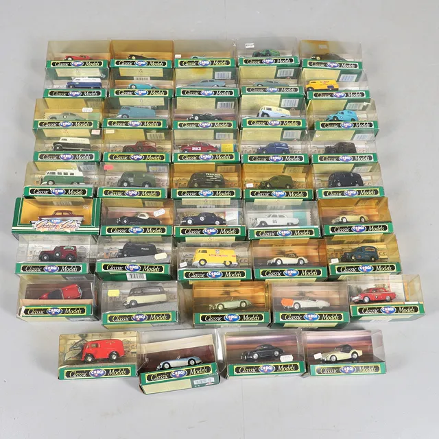 CORGI CLASSICS - VANS & OTHER MODELS.