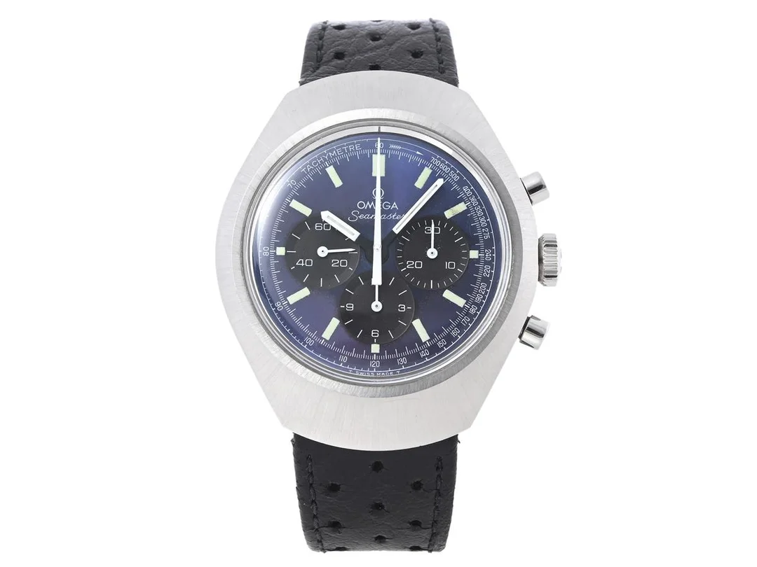 OMEGA, Seamaster (T Swiss Made T), "Tachymetre", s.k. "Flat Jedi", Cal 861, Serie nr. 32208043, Ref nr. ST 145.0024, Boett nr. 145.024, kronograf, herrur, stål, 40 mm, manuell, plexiglas, läderband, originalspänne, ca 1970. — Klockor/Omega — Kaplans