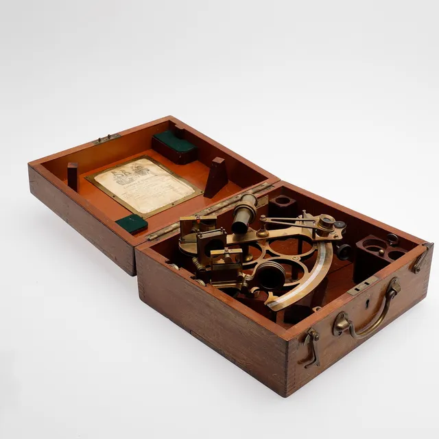 SEXTANT, Heath & Co, London, 1957.