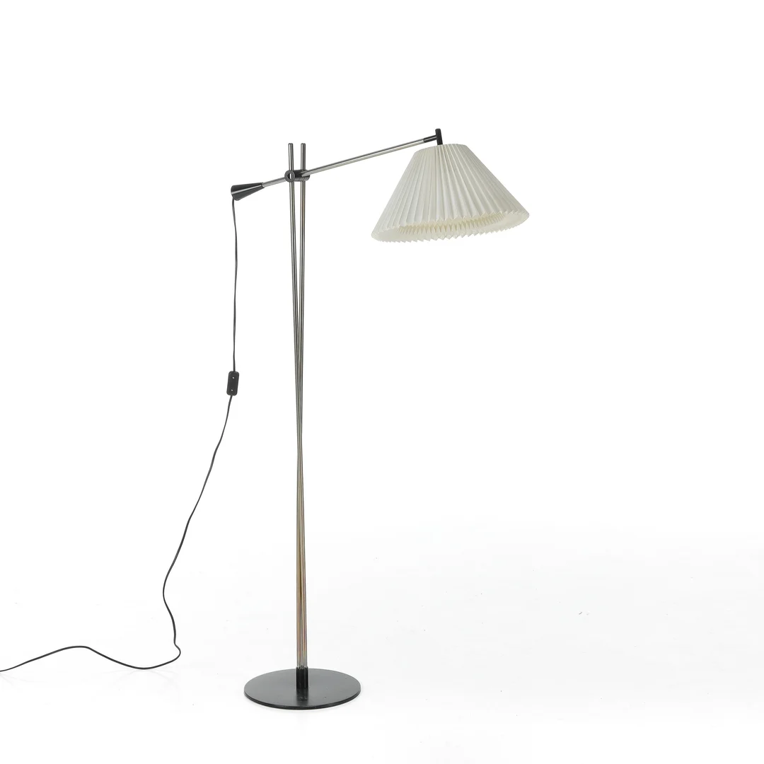 Christian Hvidt for Le Klint. Floor lamp, model 323 — Lamps and lighting/Floor lights — Lauritz