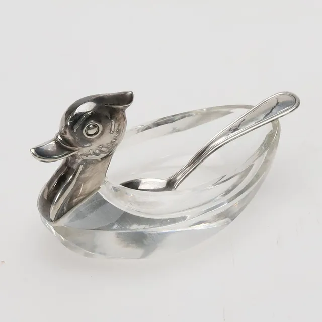 HERMANN BAUER. SALTKAR, silver 835, kristall, med sked.