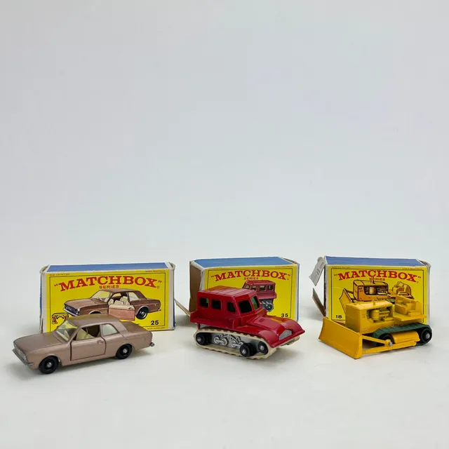 LEKSAKER, 3 delar, "Matchbox", Lesney, England.